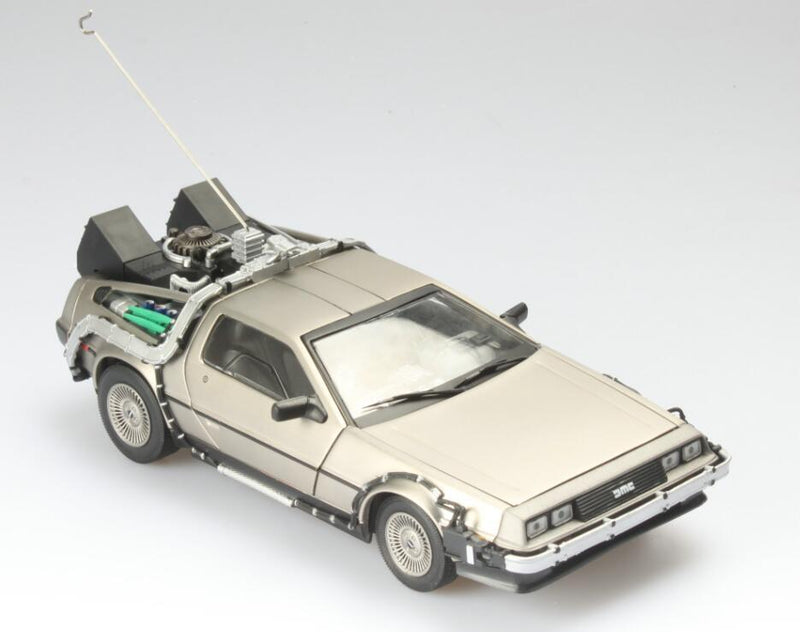 back to the future 1983 delorean 1:18 scale sun star 2711