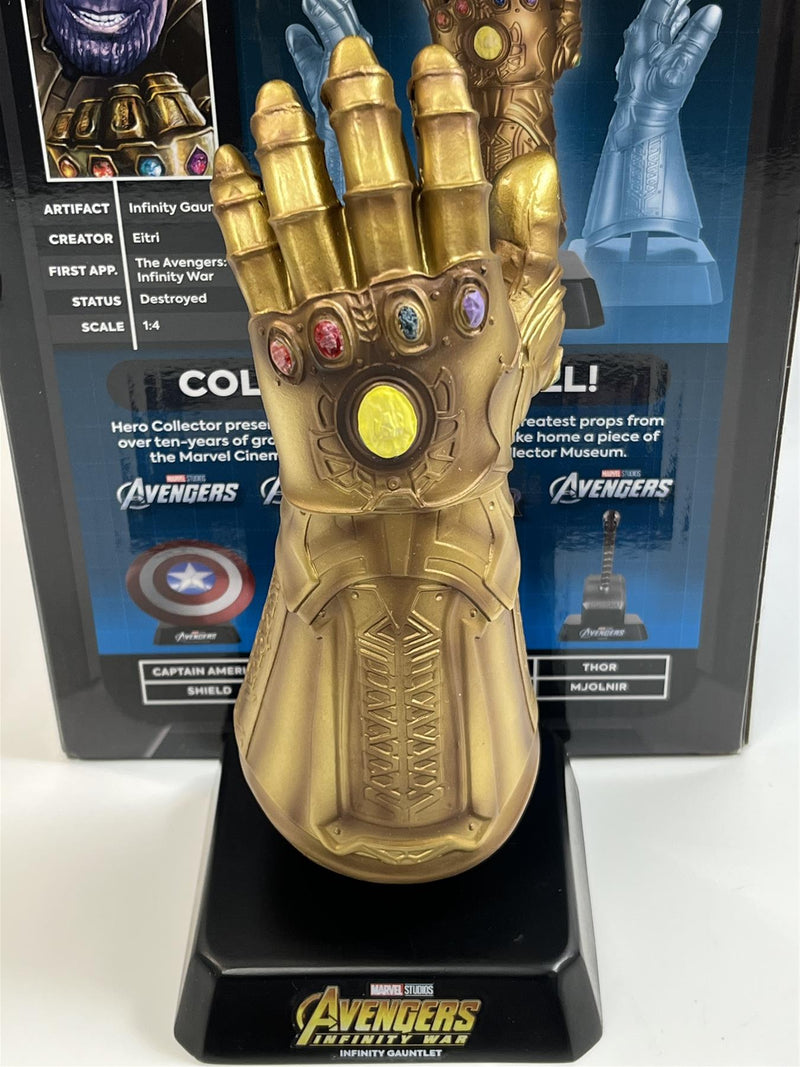 Thanos Infinity Gauntlet Avengers Infinity War Polyresin 20cm Prop on Stand