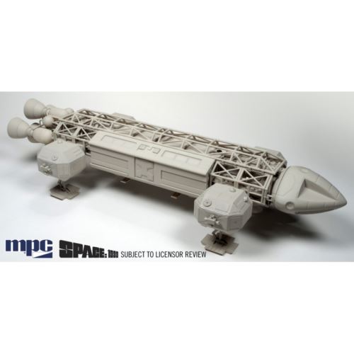 space 1999 eagle transporter 1:48 scale model kit mpc825 new