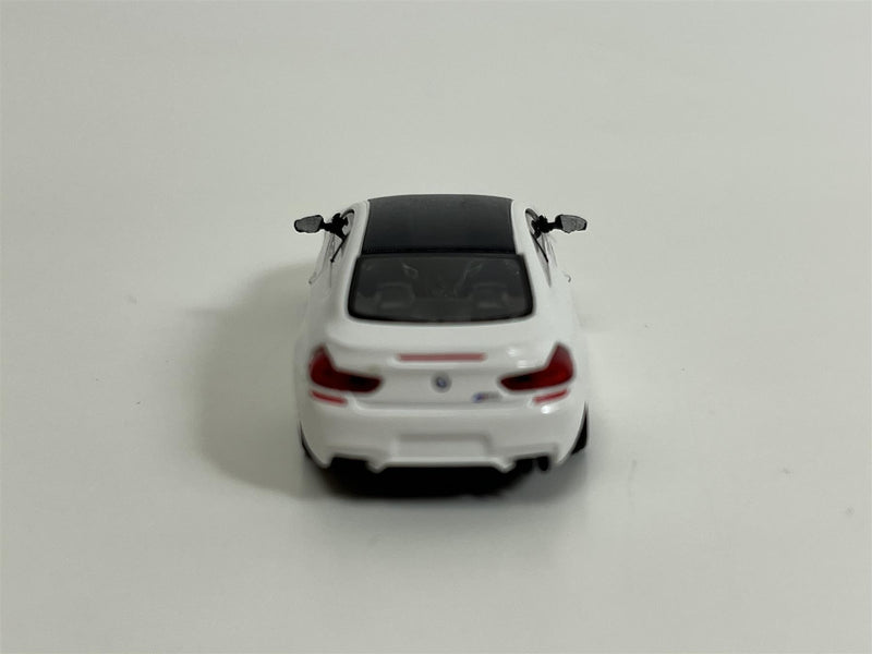 BMW M6 Coupe 2015 White 1:87 Scale Minichamps 870027300