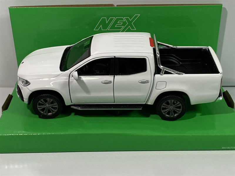 mercedes benz x class white 1:24 scale welly 24100