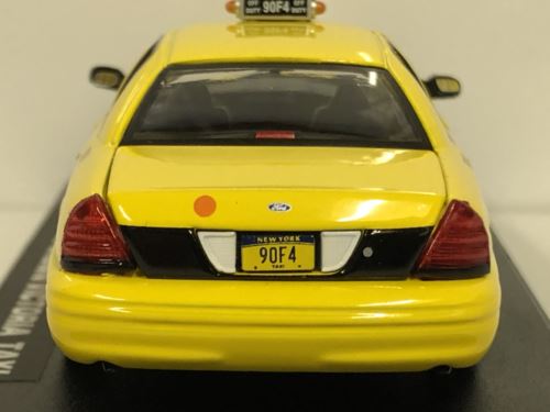 john wick 2 2008 ford crown victoria taxi 1:43 scale greenlight 86561