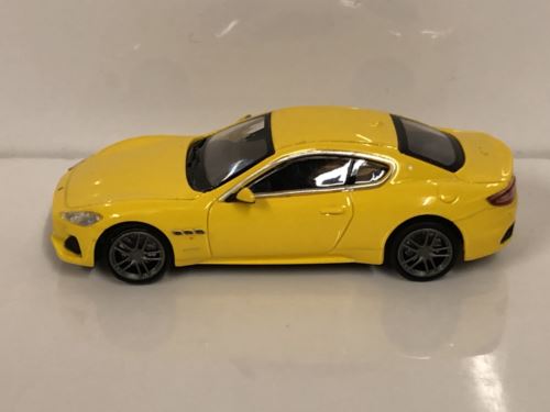 minichamps 870123120 2018 maserati granturismo yellow 1:87 scale