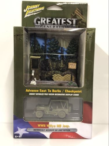 ww2 willys jeep east of berlin with resin display stand 1:64 jlds002