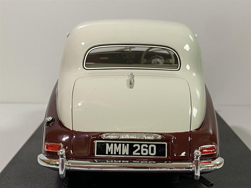 sunbeam supreme mkiii white maroon 1954 1:18 cult scale models cml084-1