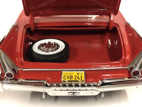 christine 1958 plymouth fury working lights 1:18 auto world awss102